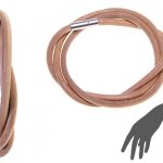 Светло-коричневый браслет из кожаного шнура